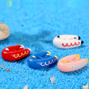 Mini bateaux gonflables en résine rouge, bleu, rose, blanc, décoration douce pour aquarium, thème bord de mer - Product Image 1