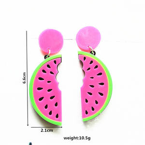 Pendientes de acrílico de estilo moderno con diseño de limón, fresa y sandía para niñas. - Product Image 1