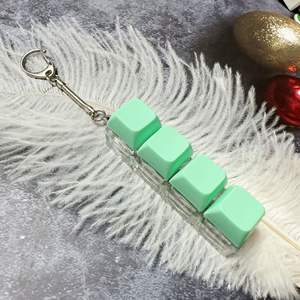 Teclado Mecánico de 4 Teclas Transfronterizo, Juguete Antiestrés de Plástico con Forma de Eje de Prueba, Llavero para Apretar con los Dedos - Product Image 6