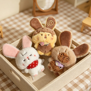 Peluche Coniglio Dessert Bunny in Poliestere 11-30cm, Simpatico Coniglio Gluttono Pendente per Eventi e Regali, Disponibile all'Ingrosso - Product Image 3
