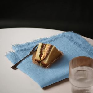 Serviettes en lin 100% faites à la main de haute qualité réutilisables et personnalisables avec tissu brodé durabilité inégalée pour un usage domestique - Product Image 4