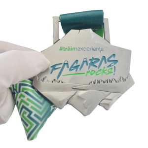 Médailles de course personnalisées en argent antique, thème Fagaras Ronghii Roumanie, médailles 3D pour l'alpinisme, la marche, la randonnée et le cyclisme - Product Image 3