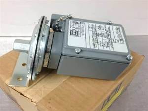Interrupteur industriel Square D 9012GDW1 9012G DW-1 9012GGW1 9012GAW1 - Meilleur prix en stock - Product Image 5