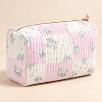 Pochette de maquillage matelassée avec nœud brodé personnalisé, motif floral, grande capacité, fermeture éclair, sac de toilette portable pour femmes