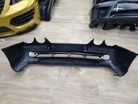 Kit carrosserie comprenant pare-chocs avant, pare-chocs arrière et jupes latérales, adapté aux améliorations de la Mercedes-Benz CLK W208