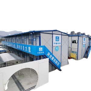 Edificio de Oficinas con Estructura de Acero de Doble Pendiente y Paneles Sándwich, Diseño Industrial para Uso en Obras de Construcción - Product Image 1