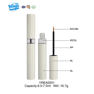 Contenitore in alluminio dorato di lusso per eyeliner e siero ciglia, con etichettatura, ideale anche per olio per unghie - Product Image 4