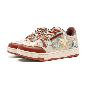 Chaussures décontractées tendance 2026 pour hommes, style patchwork, avec décorations étoiles, blocs de couleur, lacets tressés multicolores et semelle épaisse - Product Image 5