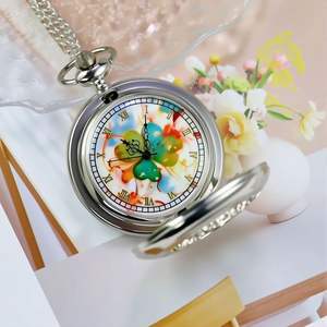 Collar con Colgante de Plata Creativo con Diseño de Cielo Estrellado Calado, Estilo Vintage, para Comercio Transfronterizo, con Reloj de Cuarzo Abatible y Números Romanos - Product Image 1