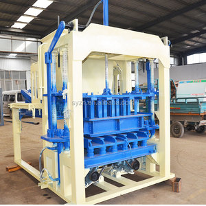 QT4-20 hydraulic semi automatic concrete cement brick block making machine in Libya - Product Image 2