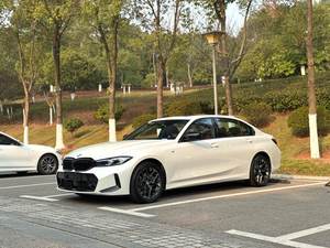 <span class=keywords><strong>BMW</strong></span> <span class=keywords><strong>320</strong></span> 330 2025 Berlina Automatica Turbo con Pneumatici R18 Guida a Sinistra Ottime Condizioni Esterne Prezzo Conveniente - Product Image 2