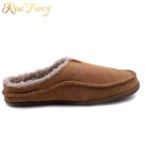 Pantoufles d'intérieur en daim pour hommes, 2019, pantoufles de luxe de haute qualité en <span class=keywords><strong>fourrure</strong></span> d'agneau, de vache, mode d'hiver - Product Image 2