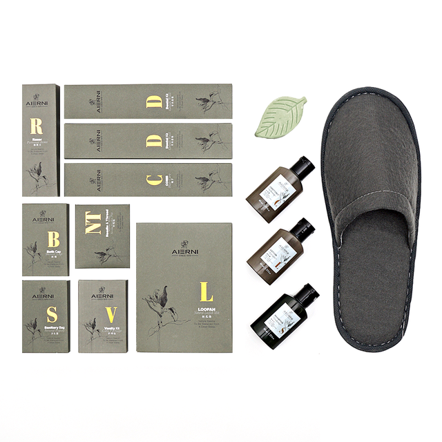Factory Lowest Price High Quality Customized Hotel and Airplane Amenities Kits for Man and Women