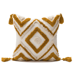 Fodera per cuscino trapuntata bohémien con nappe, stile etnico marocchino, per divano del soggiorno - Product Image 3