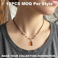 Lot de 15 colliers personnalisés en ambre terrestre d'automne, avec cordon en cuir, pierres naturelles irrégulières et perles artistiques en pierres précieuses pour boutiques