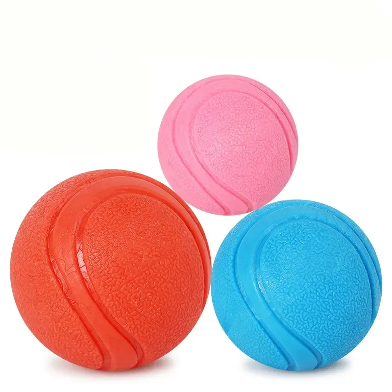 New Rubber Treat Ball Tooth Cleaner Dog Eco-friend Pet Dog gomma sport all'aria aperta Squeaky Tennis Ball Dog Toy
