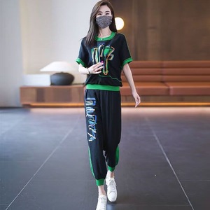 Women's Casual Sports Suit 2025 Summer Printed Short Sleeve Cropped Pants Two Piece Set Gradient Colors Geometric Patterns - Product Image 2
