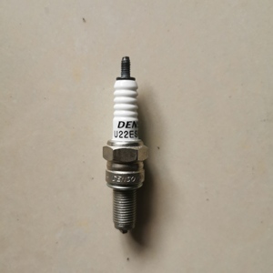 ผู้ผลิตหัวเทียน 99000-69835-CR7/99000-79K24-U22 อะไหล่แท้สำหรับเครื่องยนต์ 4174 U22ESR-N สำหรับ NGK 4578/4509, DENSO IU22 - Product Image 1