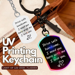 Portachiavi LED Bifacciale in PVC con Stampa UV a Colori Premium, Foto Nitide, Alta Durabilità per Uso Quotidiano, Accessori Originali - Product Image 1