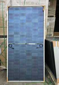 Panneau solaire photovoltaïque BIPV monocristallin bifacial double vitrage tout noir 560W, demi-cellules N-Type, efficacité 21%, garantie 25 ans, 182mm, CE 560w - Product Image 1