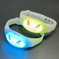 Fournitures de fête Quinceanera Favors Sound Control Led Clignotant Bracelets Baguette Réglable 3LEDS