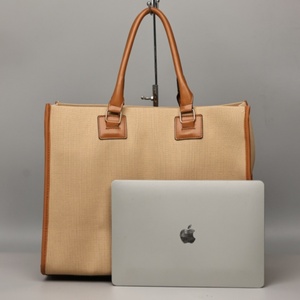 Sacs à main en cuir PU pour femmes, de haute qualité, durables et tendance, avec fermeture à bouton, pour usage au bureau, sacs de luxe personnalisés pour femmes, 2025 - Product Image 1