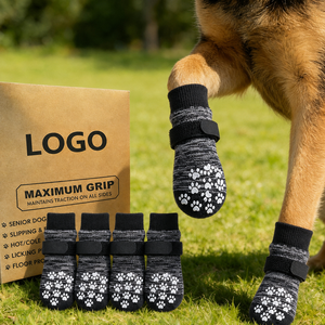 Calcetines de Invierno para Perros Pequeños, Medianos y Grandes, Calcetines Protectores de Patas Cálidos, Botas Antideslizantes para Perros, Protección para Pisos Interiores - Product Image 5