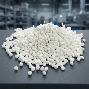 Granulés blancs de plastique, mélange maître, qualité moulage par injection, usage général, qualité standard pour applications PE PP - Product Image 1