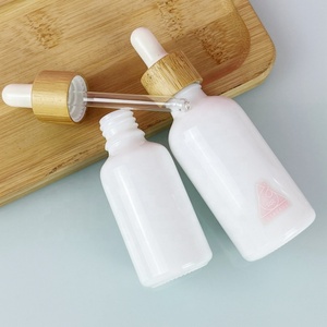 Botella de Vidrio para Aceite de Porcelana Blanca Opalina de 10ml-200ml, con Serigrafía, Gotero de Bambú para Suero para el Cuidado de la Piel, con Acabado Superficial - Product Image 6