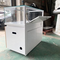 Kabinet etalase ponsel cahaya LED kustom untuk Supermarket dan toko telepon furnitur toko ritel