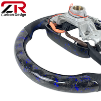 Volant sport LED personnalisé en fibre de carbone forgée pour l'intérieur de Toyota Corolla Rav4 Camry 2018-2024