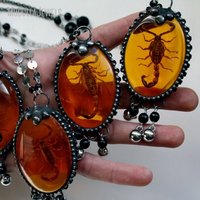 Collier pendentif Scorpion NM43426, collier avec spécimen naturel, collier gothique païen, pierre précieuse onyx noir, bijoux pour femmes