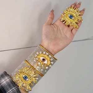 Bracelets de luxe en or plaqué 18 carats avec incrustations de gros yeux maléfiques exagérés et zircon complet, bijoux de luxe pour femmes - Product Image 2