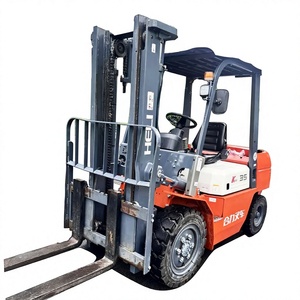 Chariot élévateur diesel Heli K35 d'occasion |   Mât à 3 sections de 3,5T |   Hauteur de levage de 4,5 m |   AWD |   Pneus pleins/pneumatiques - Product Image 1