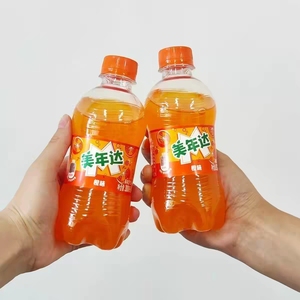 Bevanda Gassata all'Arancia Ricca di Vitamina C - Acqua Frizzante in Bottiglia da 300ml per Idratazione Quotidiana e Feste Estive - Product Image 2