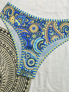 Set bikini da donna in 3 pezzi con stampa paisley blu, costume da bagno a triangolo con fascia e laccetti, outfit da vacanza - Product Image 5