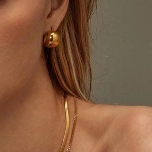 Boucles <span class=keywords><strong>d</strong></span>'oreilles créoles lisses en acier inoxydable 316 plaqué or 14 carats de luxe pour femmes - Product Image 1