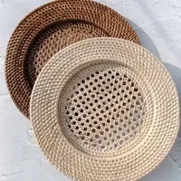 Assiettes chargeur bon marché en osier, rotin, paille, vente en gros de napperons artisanaux en bois sous-verres ronds en bambou produits tissés pour mariage