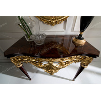 Table console classique de luxe en bois massif sculpté à la main avec sculptures en or pour meubles de salon royal