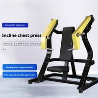 Appareil complet de musculation : poussoir de poitrine bidirectionnel, entraîneur oblique haut-bas, machine à pédalier incurvé pour la traction dorsale et la musculation des jambes.