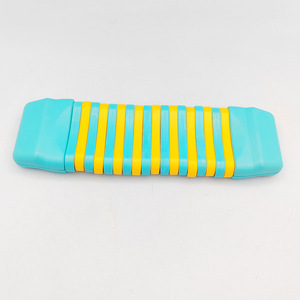 Guiro en plastique Orff pour l'éducation précoce, instrument de percussion, jouet musical éducatif en bois pour la maternelle, vente en gros - Product Image 4