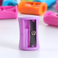 Taille-crayon simple en plastique multicolore à un trou, divers styles, vente en gros d'usine