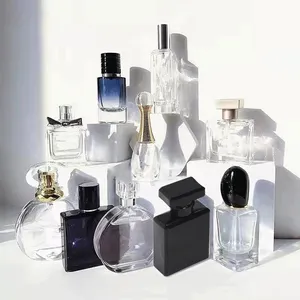 Bouteille de parfum en verre arc-en-ciel noire et blanche transparente personnalisée 30ml 50ml 100ml bouteille de parfum en verre de pulvérisation de luxe