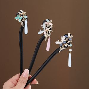 Bâtonnet à cheveux vintage de style chinois en bois d'ébène, élégant, avec pampille papillon, pour femme - Product Image 3