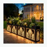 Jardinières métalliques sur mesure de grande taille avec éclairage intégré pour la division des espaces de restaurant
