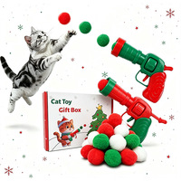 Ensemble de jouets interactifs pour chatons : pistolet lanceur de balles en peluche pompon et jouet en plastique de Noël, avec emballage cadeau – Vente en gros