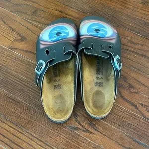 Chaussons pour hommes de haute qualité, semelle épaisse, boucle en métal, broderie personnalisée - Product Image 5