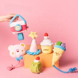 Jouet en peluche crépitant et couineur pour chien de taille moyenne à grande, jouet interactif à mâcher et à distribuer des friandises, jouets interactifs à mordre pour animaux de compagnie, vente en gros - Product Image 1