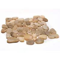 Mosaïque de galets naturels tranchés, écologique, style japonais, pour terrasse de piscine extérieure contemporaine et design intérieur