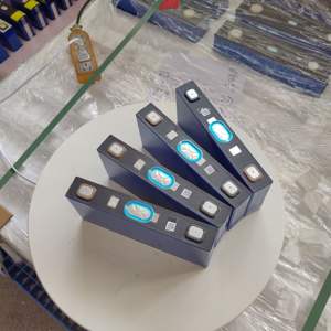 Batteria a Stato Solido LiFePO4 Prismatica di Alta Qualità 3.2V 314Ah 6000 Cicli Garanzia di 3 Anni per Prodotti Solari EV Golf Cart - Product Image 3